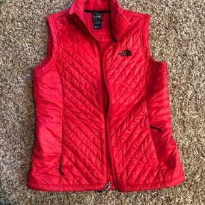 Red Northface Vest EUC